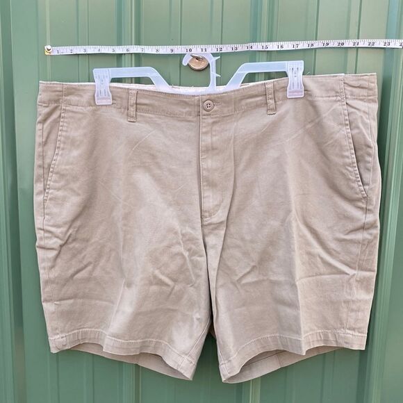 MEN'S Flat Front Above The Knee Comfy Shorts, 9” Inseam, 2-Pack Size 46 - Picture 4 of 12